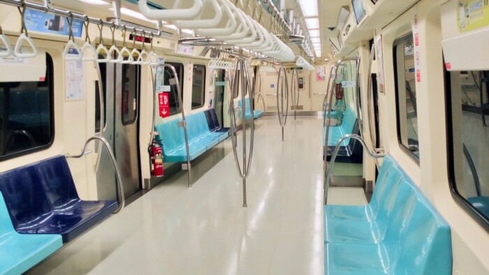 文湖線列車故障通勤大亂!月台人潮擠爆 北捷急發告警訊息圖片